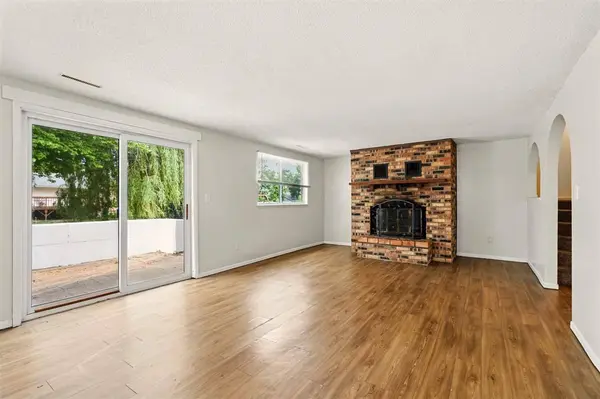 3339 Lower West Branch Rd, Iowa City, IA 52245