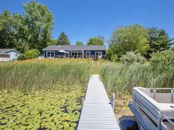 52350 Susan Lane, Dowagiac, MI 49047