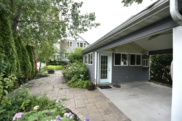 1012 Pearl Street, St. Joseph, MI 49085