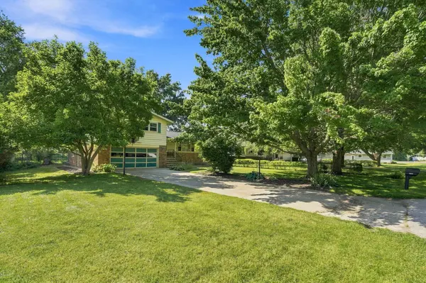 3350 Maple Lane, St. Joseph, MI 49085
