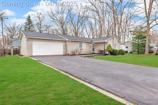 335 DELAWARE Road, Northfield Twp, MI 48189