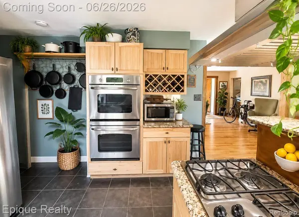 43899 Crowley RD, Van Buren Charter Township, MI 48111