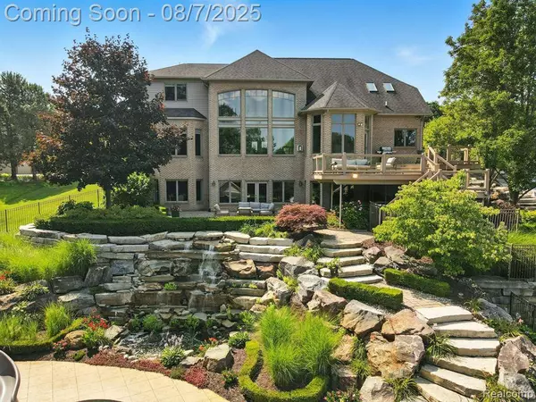 815 Pinery Boulevard, Orion Twp, MI 48362