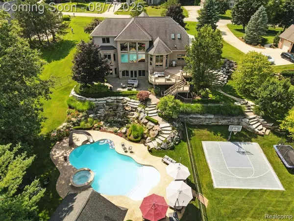 815 Pinery Boulevard, Orion Twp, MI 48362