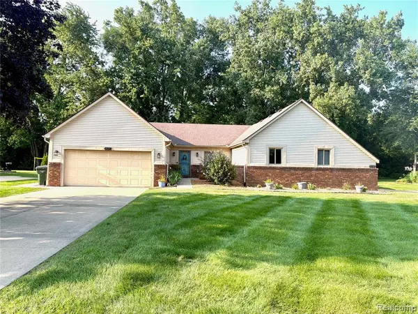 8529 22 Mile Road, Utica, MI 48317