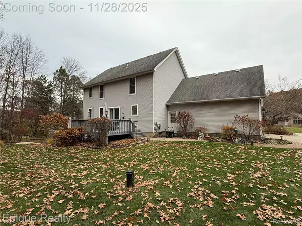 3730 Winding Pine DR, Metamora, MI 48455