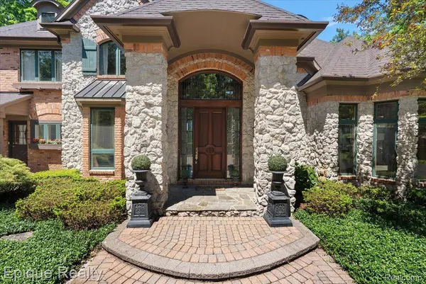 7662 Devins RDG, Village Of Clarkston, MI 48348