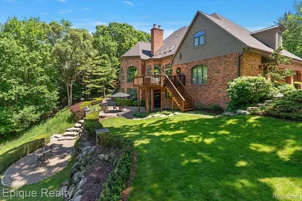 7662 Devins RDG, Village Of Clarkston, MI 48348
