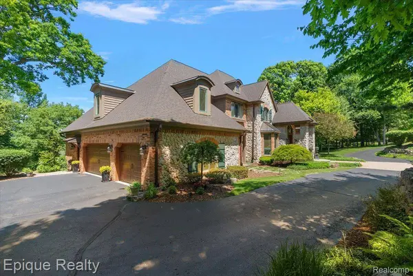 7662 Devins RDG, Village Of Clarkston, MI 48348