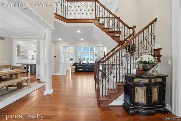 4312 Sashabaw RD, Waterford Charter Township, MI 48329