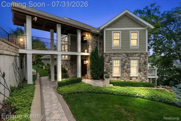 791 Central DR