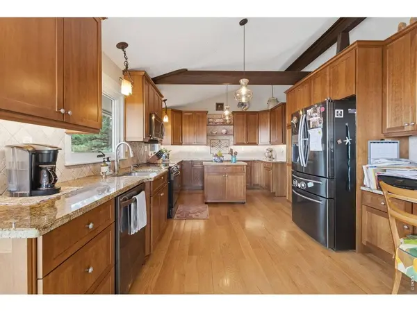 15757 Mossrock, Longmont, CO 80503