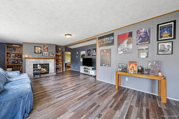 142 Cherry lane E Cherry lane Lane, Van Buren Twp, MI 48111