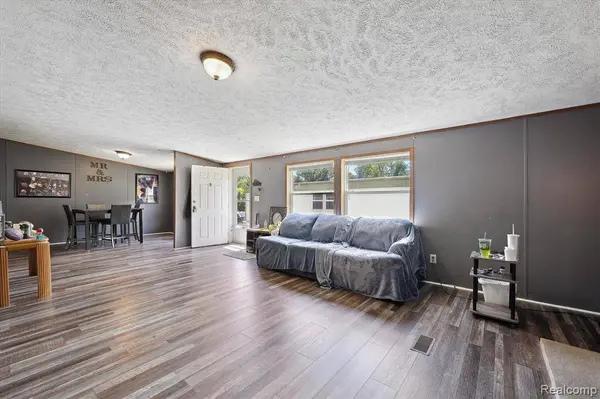 142 Cherry lane E Cherry lane Lane, Van Buren Twp, MI 48111