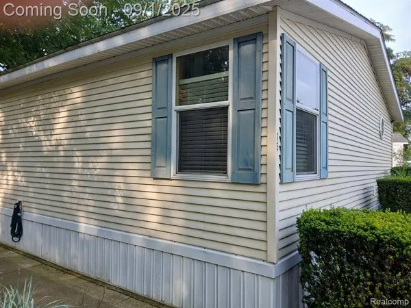 75 Carmell, Van Buren Twp, MI 48111