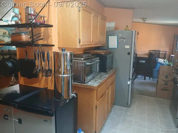 75 Carmell, Van Buren Twp, MI 48111
