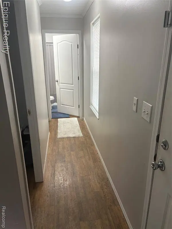 16031 Beech Daly Road, Taylor, MI 48180