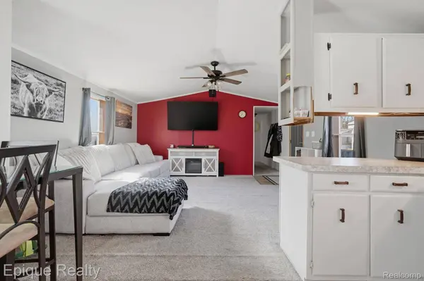 15317 Cartier DR, Clinton Charter Township, MI 48038