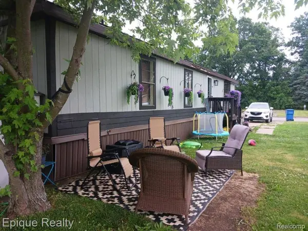 302 Rochford, Grand Blanc, MI 48507