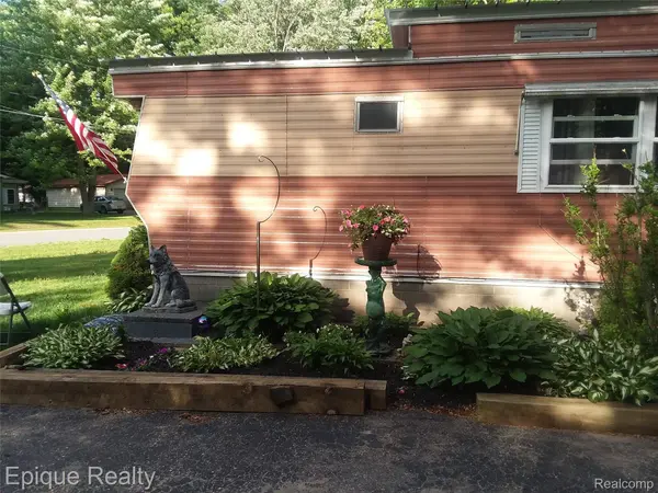 102 Ridgeview DR, Denton Township, MI 48651