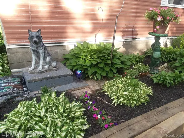 102 Ridgeview DR, Denton Township, MI 48651