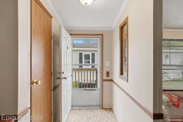 466 Turquoise DR, Northfield Township, MI 48189