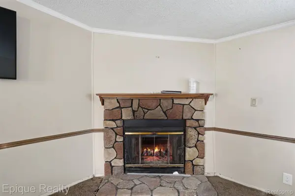 466 Turquoise DR, Northfield Township, MI 48189