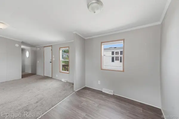 17121 Julie DR, Springfield Charter Township, MI 48350
