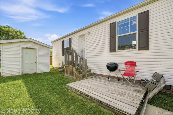15346 Enchante, Clinton Charter Township, MI 48038
