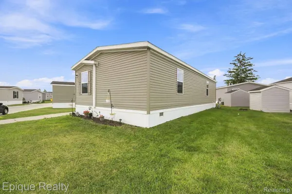 15915 Marentette, Clinton Charter Township, MI 48038