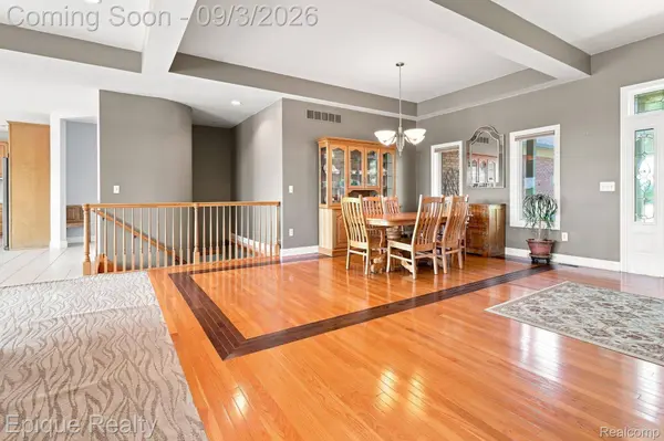 9217 Mirage Lake DR, York Charter Township, MI 48160