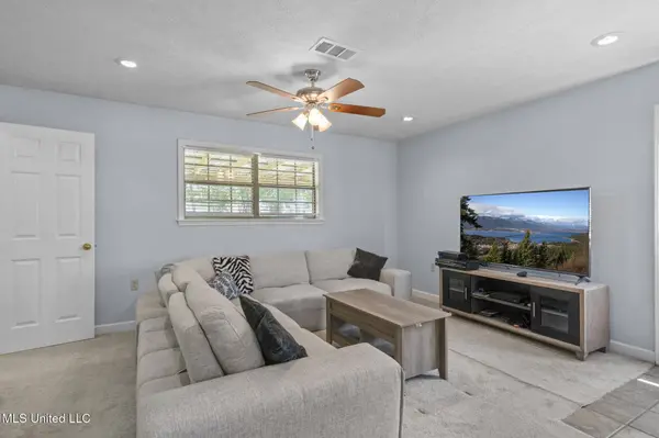 6293 Kimbrough Boulevard, Biloxi, MS 39532