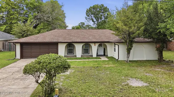 757 Canterbury Drive, Biloxi, MS 39532
