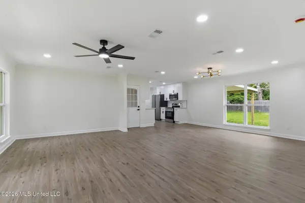 757 Canterbury Drive, Biloxi, MS 39532
