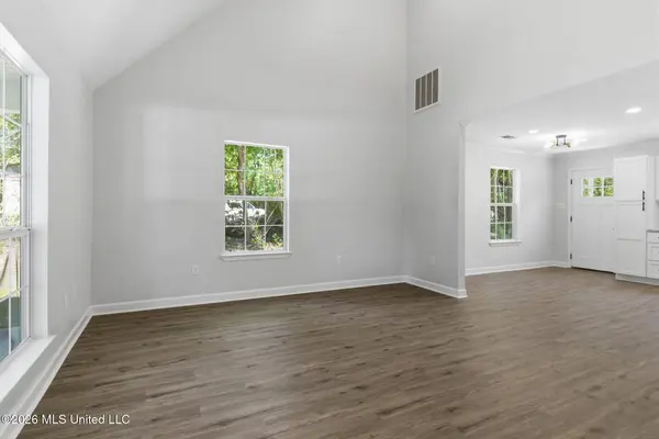 19601 W Wortham Road, Saucier, MS 39574