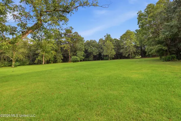 Woolmarket Road, Biloxi, MS 39532