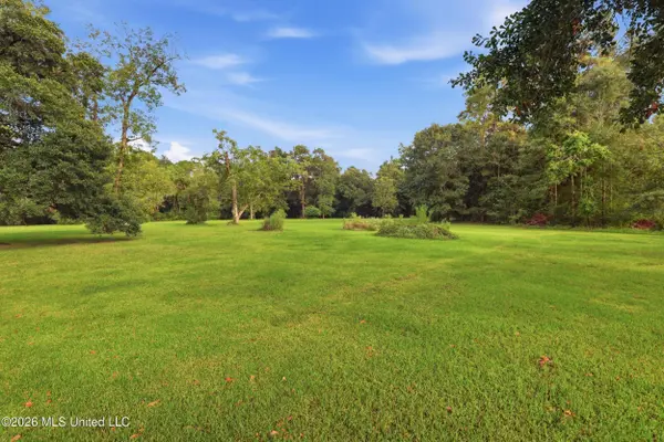 Woolmarket Road, Biloxi, MS 39532