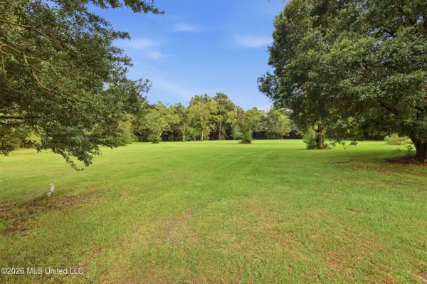 Woolmarket Road, Biloxi, MS 39532