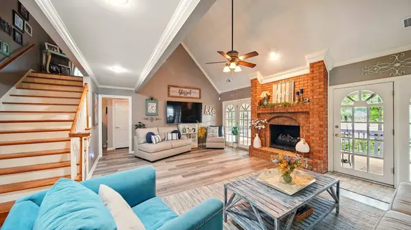 2458 CARROLLWOOD LN, Memphis, TN 38016