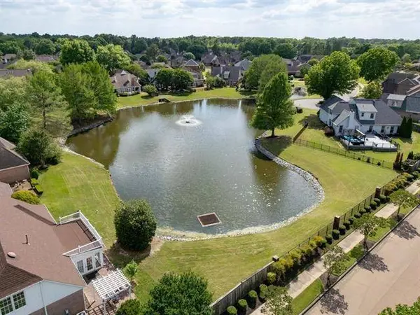 1646 FORSYTHE DR, Collierville, TN 38017