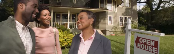feature image of Spring Open House Strategies: Increase Foot Traffic &amp; Interest