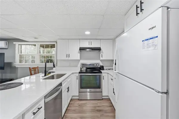 4803 Tomahawk CT SW, Lilburn, GA 30047