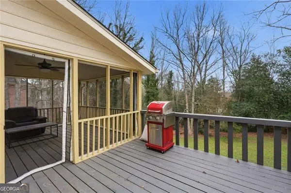 4803 Tomahawk CT SW, Lilburn, GA 30047