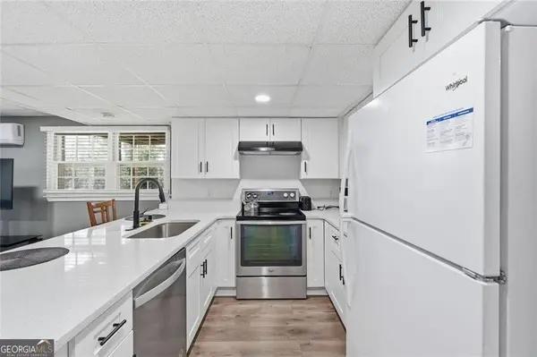 4803 Tomahawk CT SW, Lilburn, GA 30047