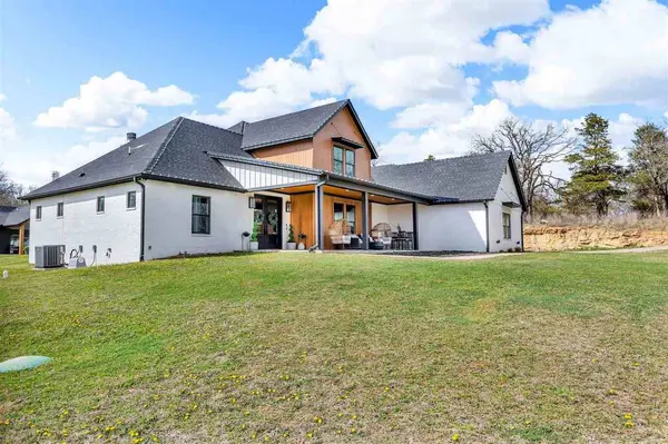 516 S Tan Tar A, Stillwater, OK 74074