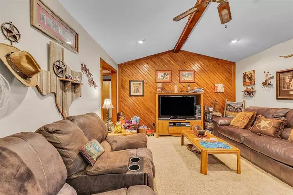 1324 S Mansfield Dr, Stillwater, OK 74074