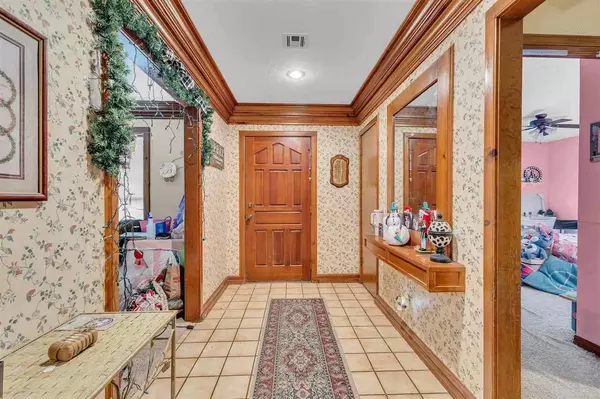 1324 S Mansfield Dr, Stillwater, OK 74074