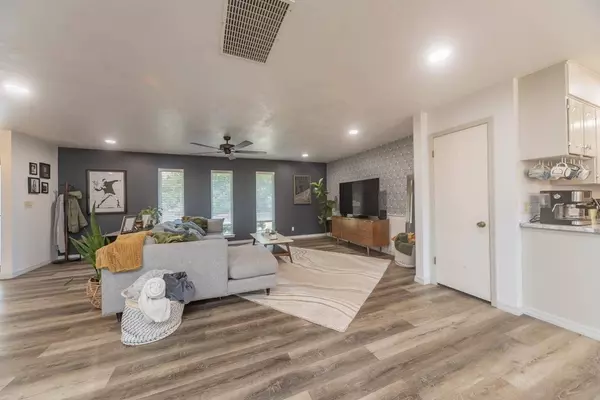 2915 W 18th Ave, Stillwater, OK 74074