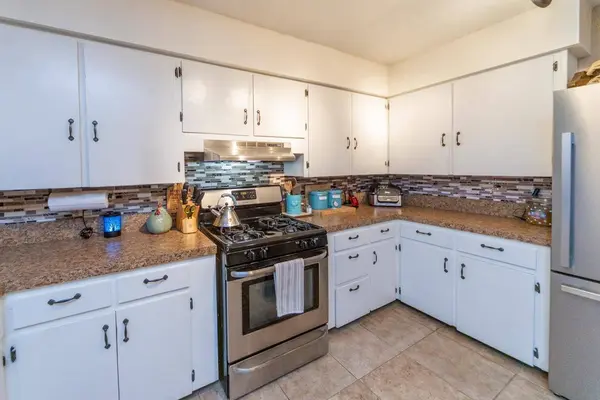 1232 E 3rd St, Cushing, OK 74023