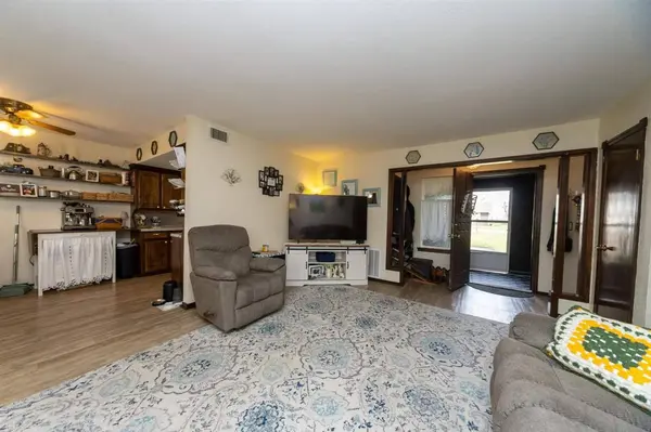 913 W Chickasaw Ln, Stillwater, OK 74075